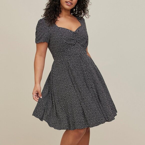 TORRID Polka Dot Challis Skater Dress SIZE 4 - Picture 1 of 4